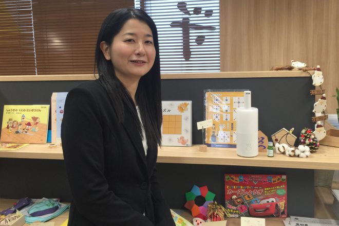 女流棋士の中倉宏美さんがいつつ将棋教室東京府中校に遊びにきてくれました。